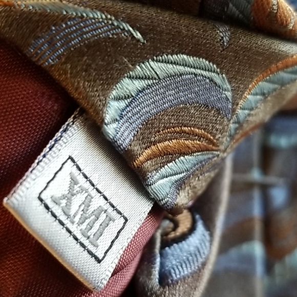 XMI Platinum Silk Tie - Picture 6 of 7